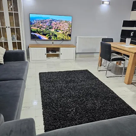 Edi 1 Center * Tirana