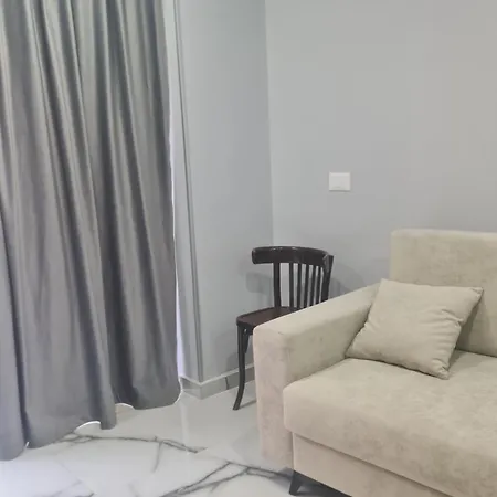 Edi 1 Center Apartment